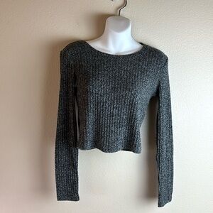 Forever 21 Womens Gray Ribbed Knit Sweater Size Medium Cropped